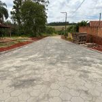 Primeira etapa do programa de pavimentação com pedras sextavadas foi finalizado