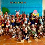 Ovos de Páscoa são entregues para crianças da rede municipal de ensino